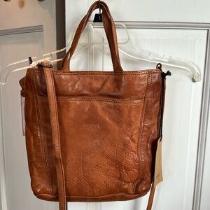 Margot tan shoulder bag with handle straps